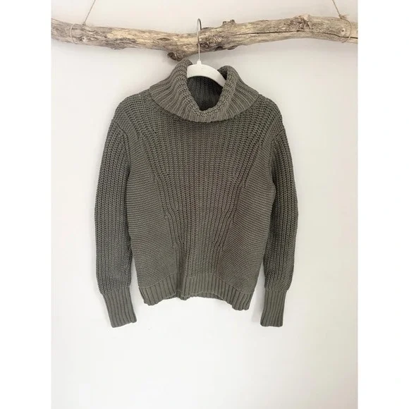 Banana Republic Olive Green Chunky Knit Turtleneck Sweater Size Medium - Picture 3 of 6